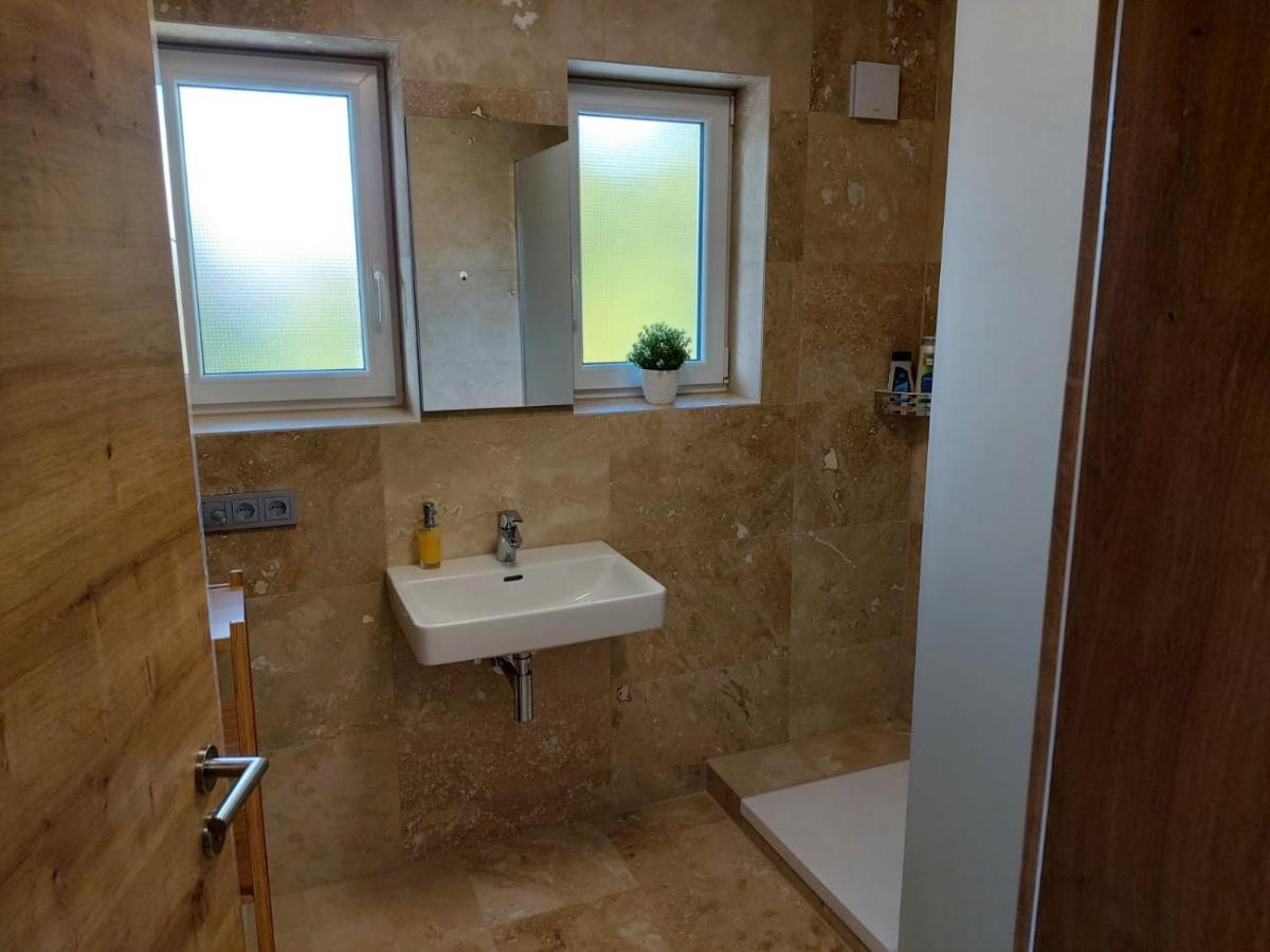 Ferienhaus Giulia In Gunzburg Ideal Fur 2 Familien Apartment ภายนอก รูปภาพ