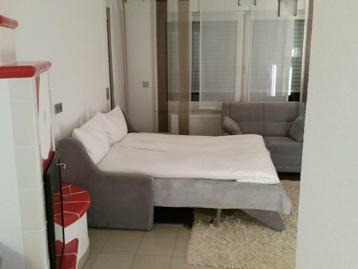 Ferienhaus Giulia In Guenzburg Ideal Fuer 2 Familien ภายนอก รูปภาพ