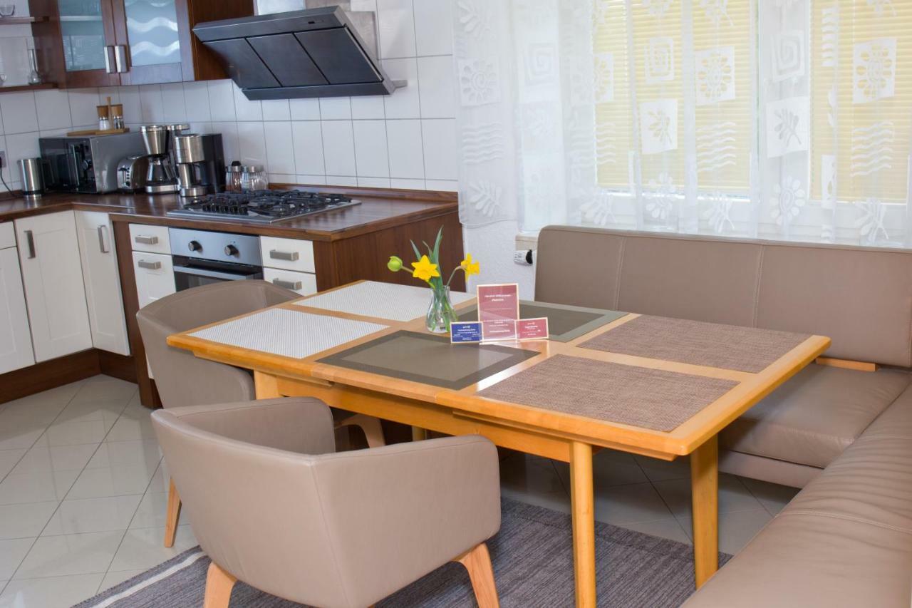 Ferienhaus Giulia In Guenzburg Ideal Fuer 2 Familien ภายนอก รูปภาพ