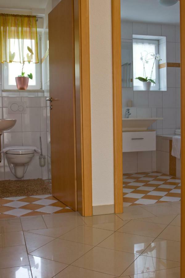 Ferienhaus Giulia In Gunzburg Ideal Fur 2 Familien Apartment ภายนอก รูปภาพ